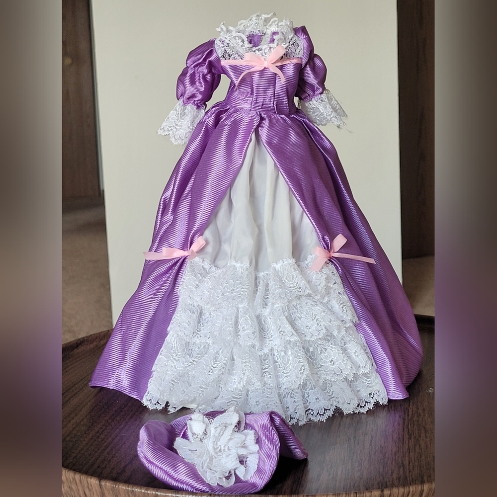 Vintage Victorian ceramic doll dress with the hat-Purple 13"long